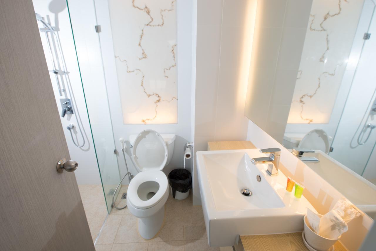 Atlantis Pattaya High Service Джомтьен Номер фото