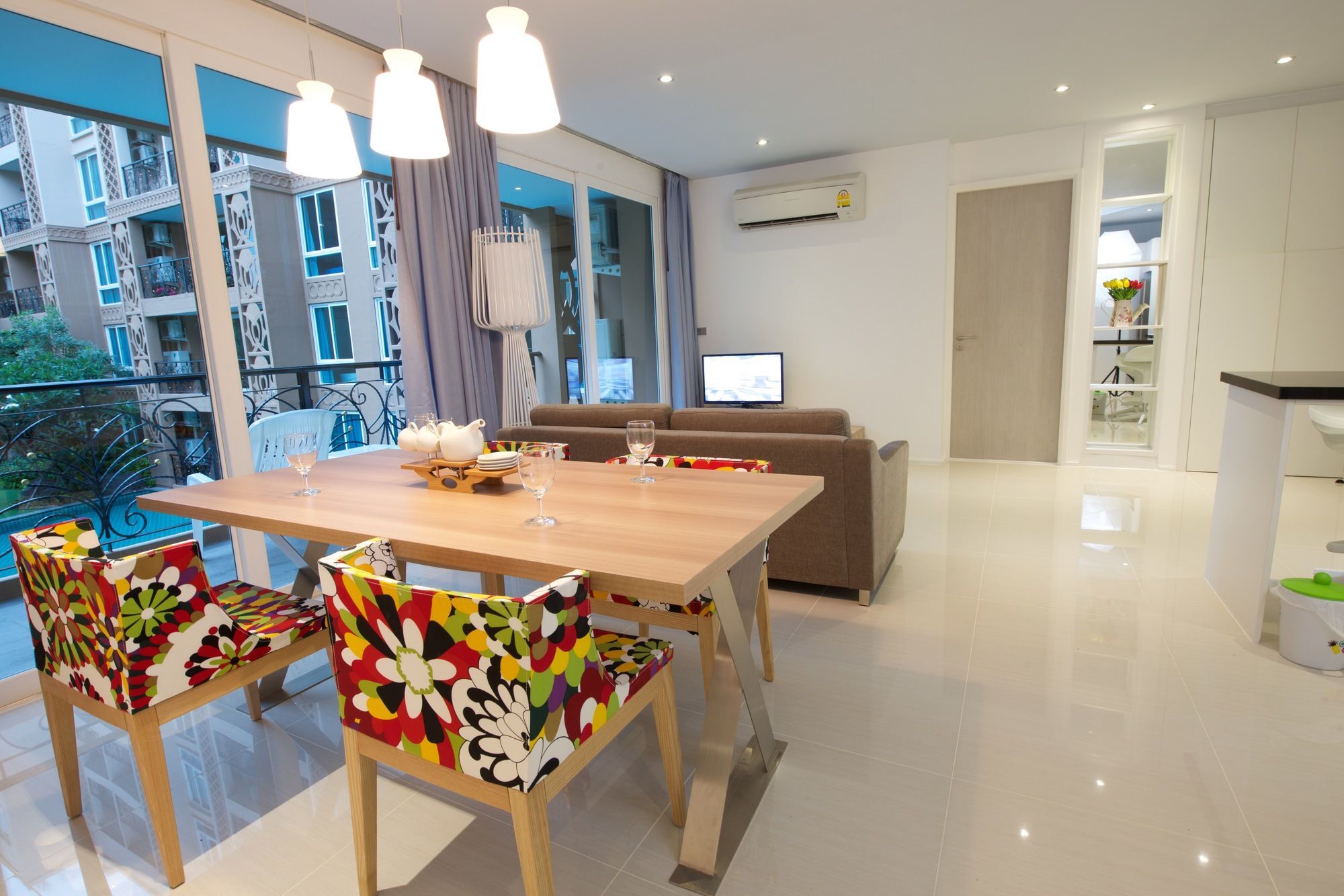 Atlantis Pattaya High Service Джомтьен Экстерьер фото